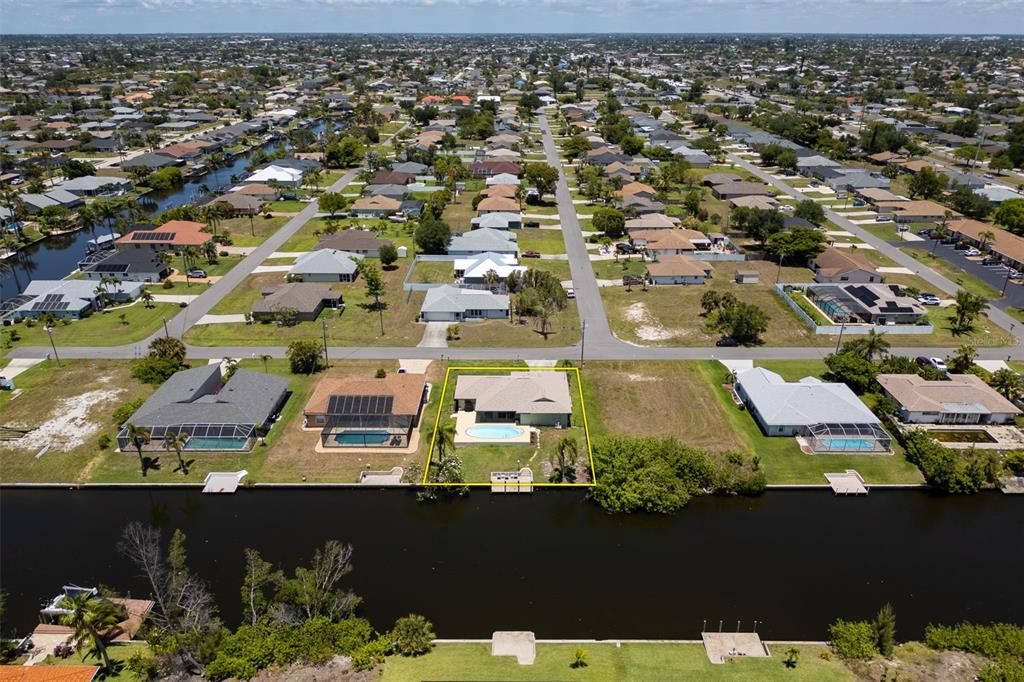 En Venta: $399,000 (3 camas, 2 baños, 1555 Pies cuadrados)