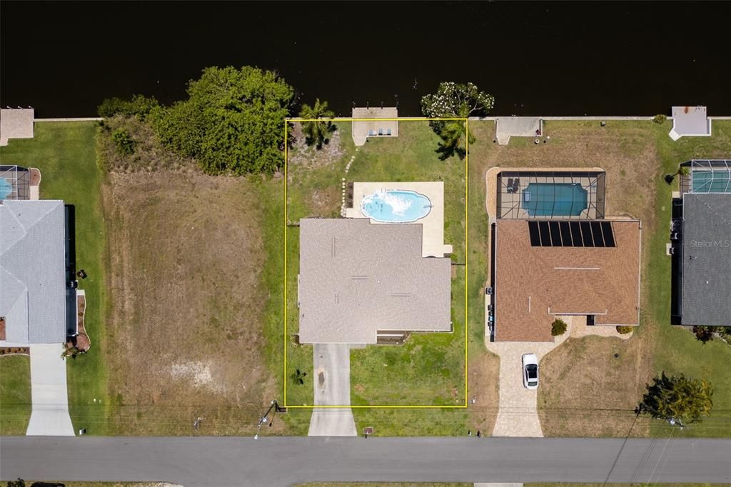 En Venta: $399,000 (3 camas, 2 baños, 1555 Pies cuadrados)