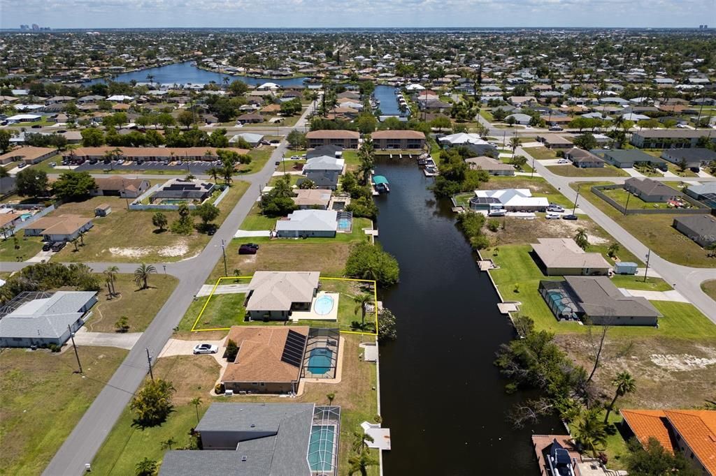 En Venta: $399,000 (3 camas, 2 baños, 1555 Pies cuadrados)