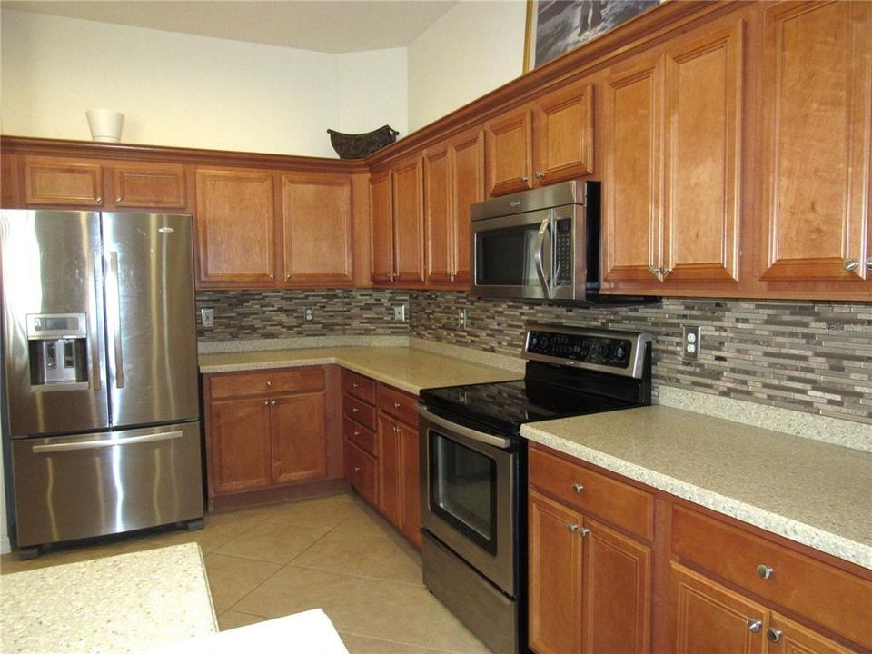 For Sale: $439,900 (4 beds, 2 baths, 2221 Square Feet)