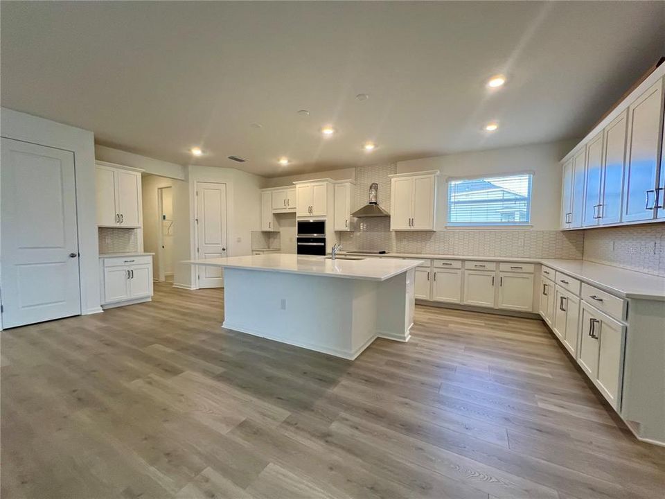 For Sale: $789,990 (5 beds, 4 baths, 3446 Square Feet)