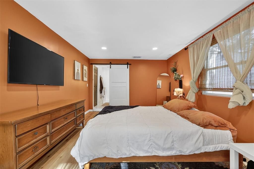 For Sale: $485,000 (3 beds, 2 baths, 1462 Square Feet)