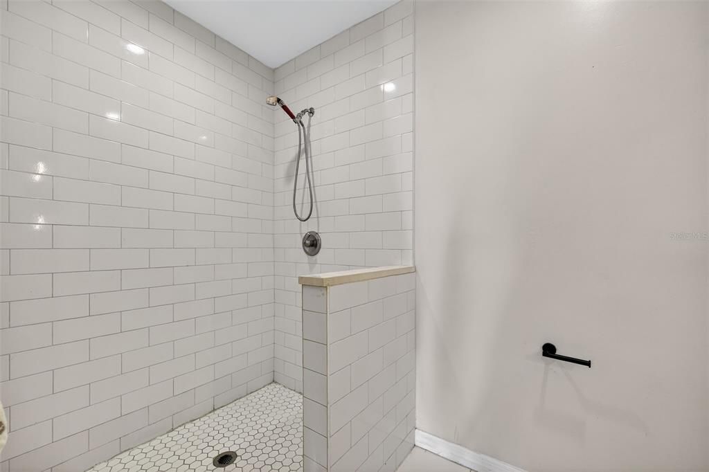 For Sale: $485,000 (3 beds, 2 baths, 1462 Square Feet)