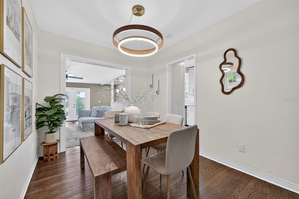 For Sale: $485,000 (3 beds, 2 baths, 1462 Square Feet)