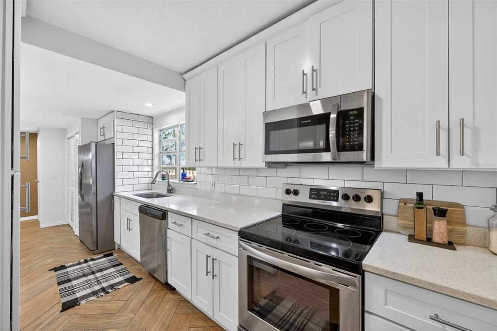 For Sale: $485,000 (3 beds, 2 baths, 1462 Square Feet)