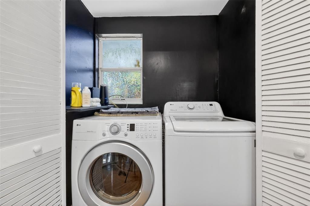 For Sale: $485,000 (3 beds, 2 baths, 1462 Square Feet)