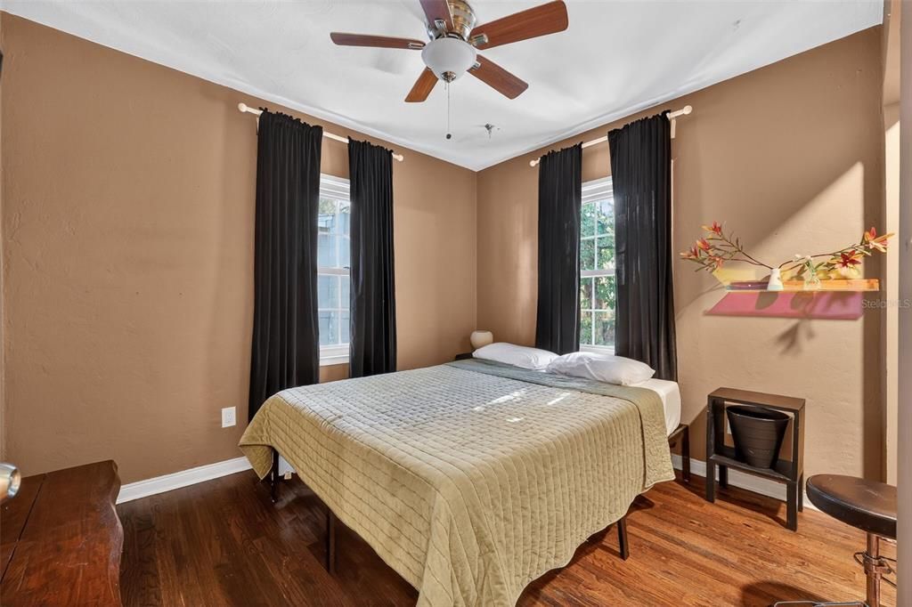 For Sale: $485,000 (3 beds, 2 baths, 1462 Square Feet)