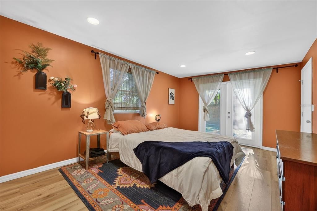 For Sale: $485,000 (3 beds, 2 baths, 1462 Square Feet)