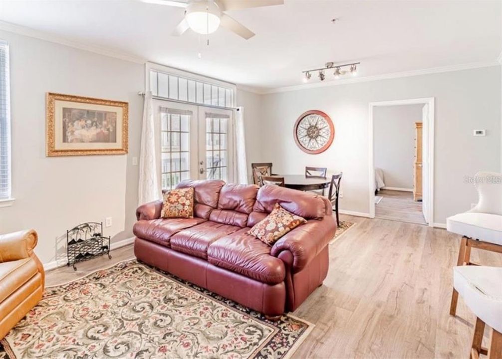 For Rent: $2,495 (2 beds, 2 baths, 996 Square Feet)