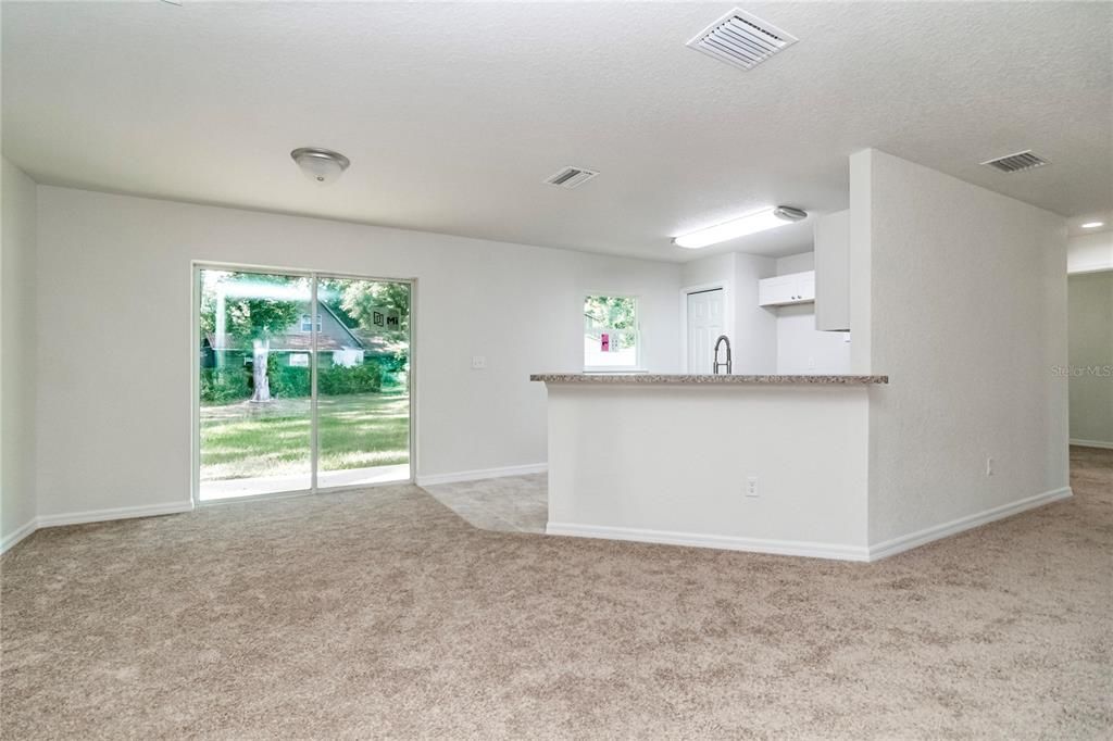 For Sale: $275,000 (3 beds, 2 baths, 1348 Square Feet)