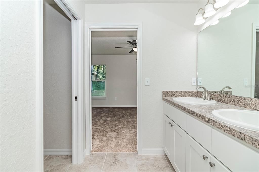 For Sale: $275,000 (3 beds, 2 baths, 1348 Square Feet)