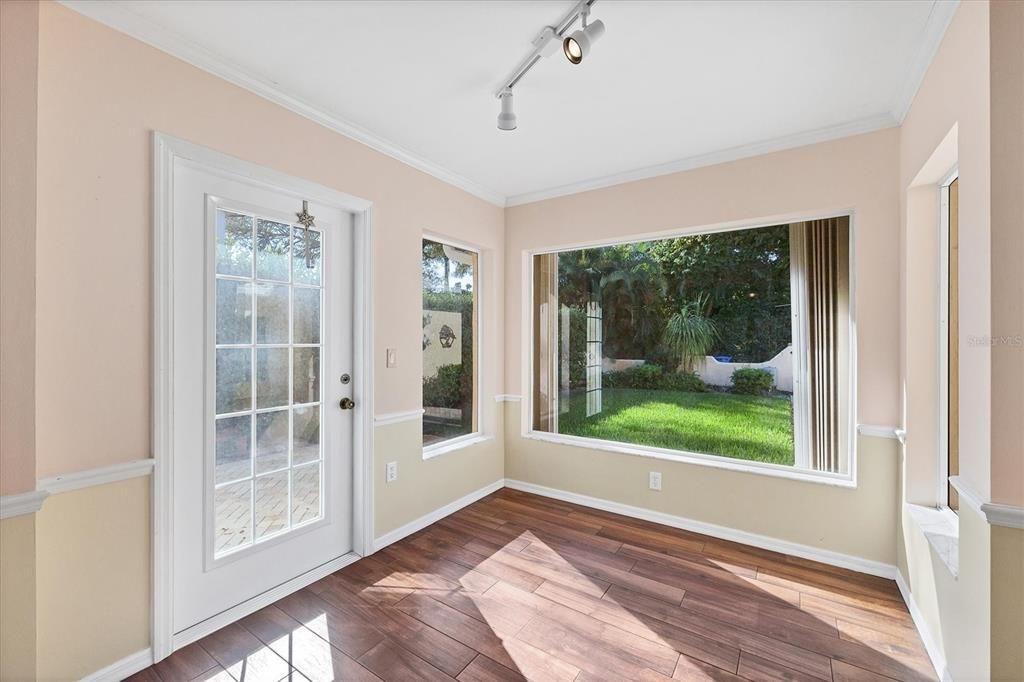 For Sale: $1,100,000 (3 beds, 2 baths, 2688 Square Feet)