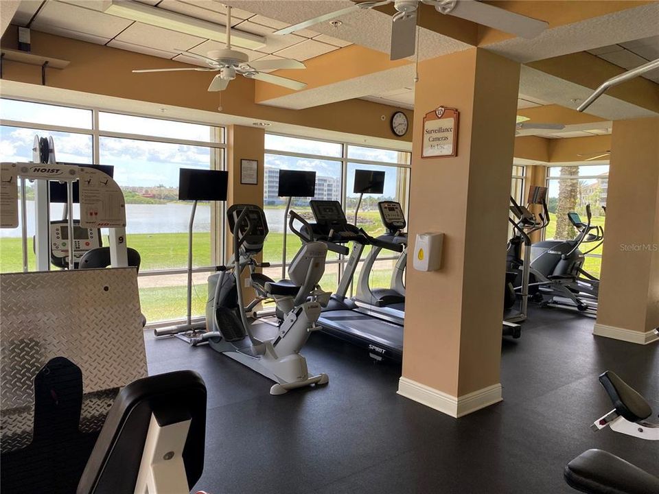 出租: $3,200 (3 贝兹, 2 浴室, 1742 平方英尺)