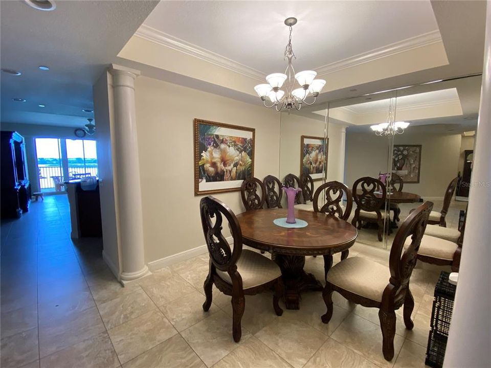 出租: $3,200 (3 贝兹, 2 浴室, 1742 平方英尺)