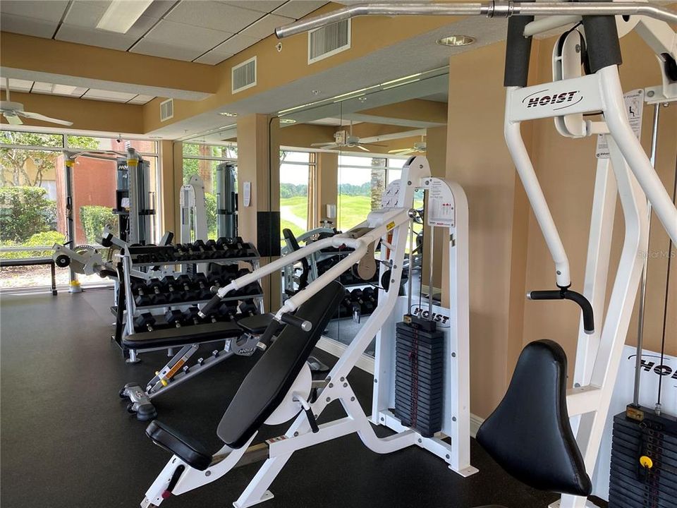 出租: $3,200 (3 贝兹, 2 浴室, 1742 平方英尺)