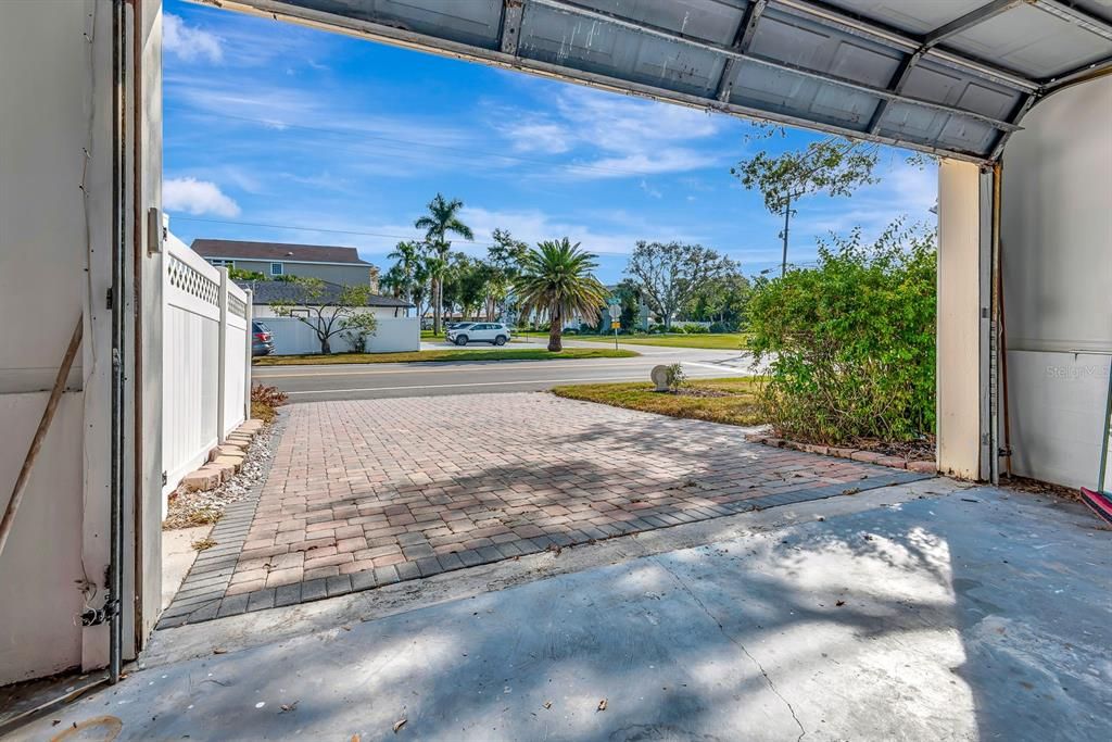 En Venta: $799,900 (3 camas, 3 baños, 2184 Pies cuadrados)