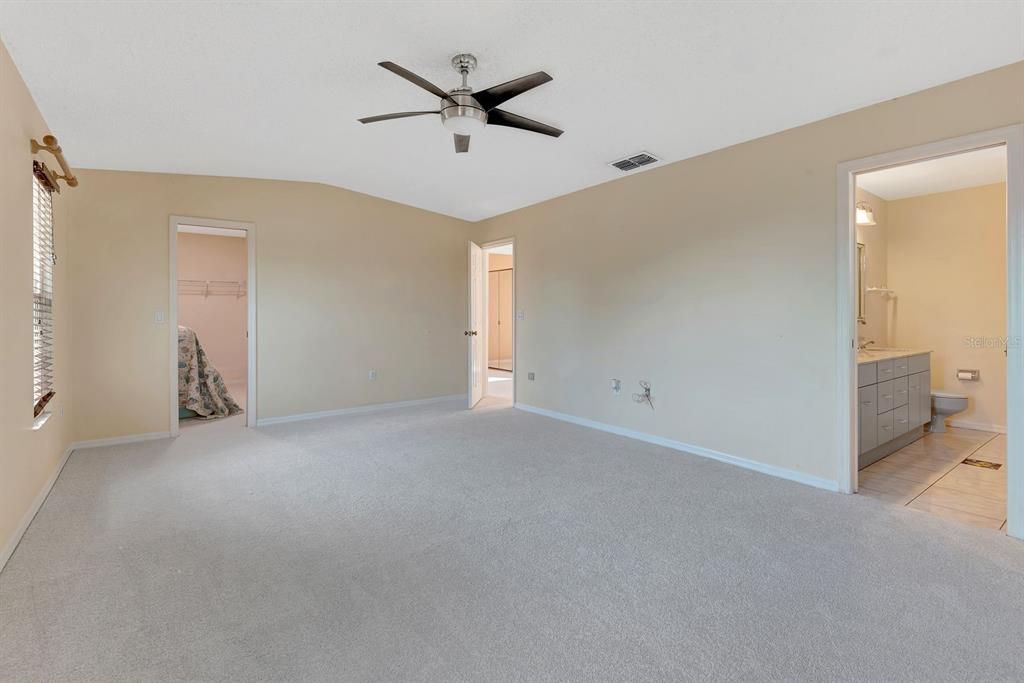 En Venta: $799,900 (3 camas, 3 baños, 2184 Pies cuadrados)