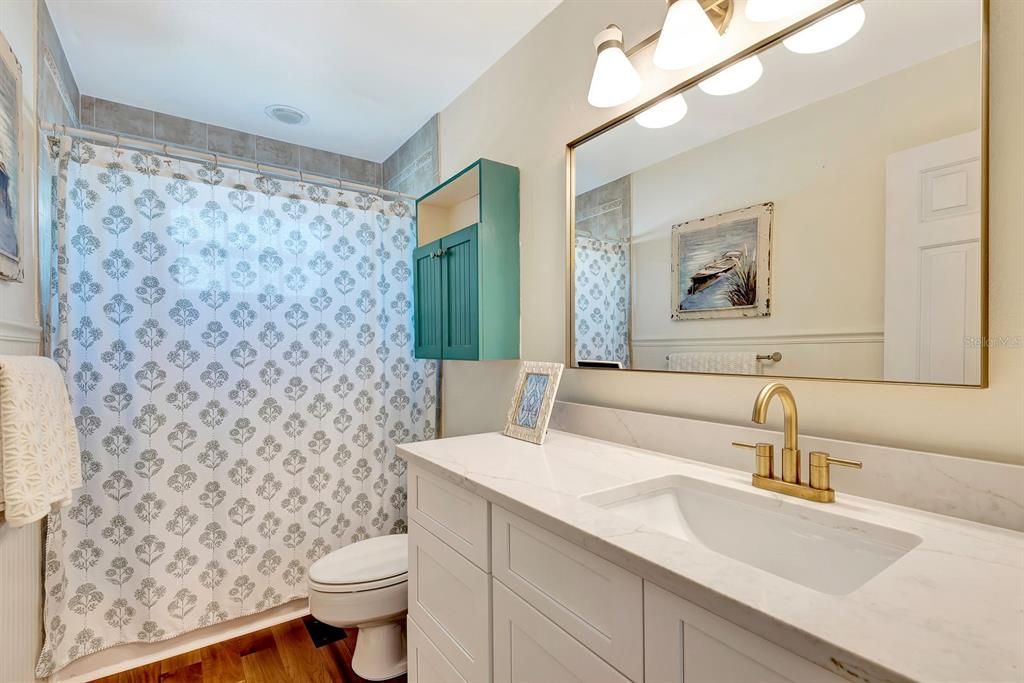 En Venta: $799,900 (3 camas, 3 baños, 2184 Pies cuadrados)