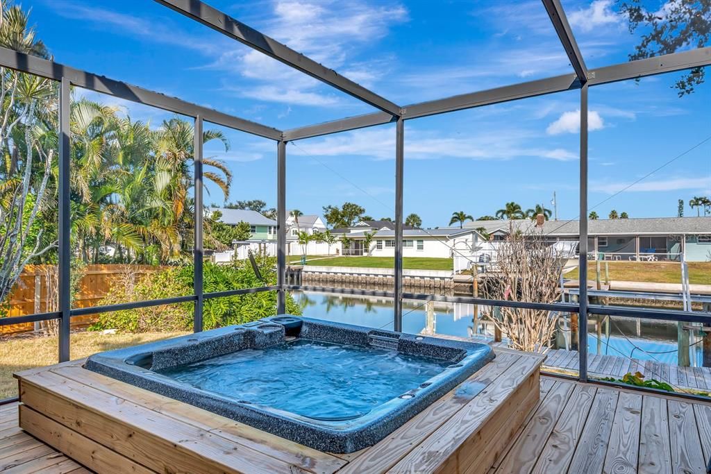 En Venta: $799,900 (3 camas, 3 baños, 2184 Pies cuadrados)