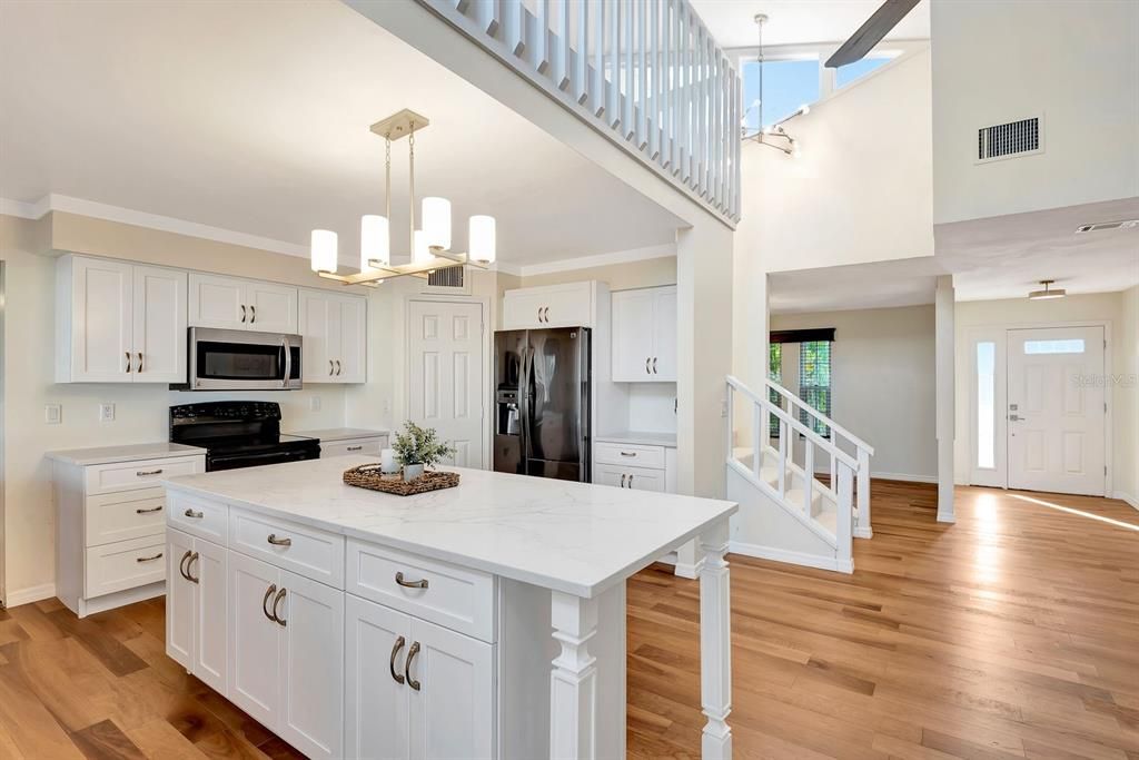 En Venta: $799,900 (3 camas, 3 baños, 2184 Pies cuadrados)