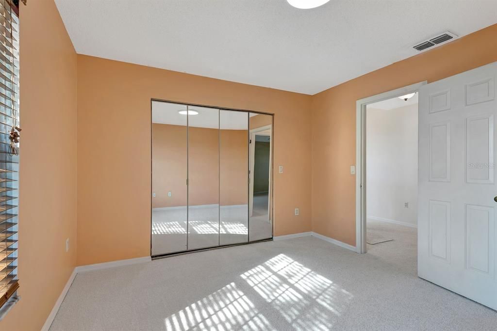 En Venta: $799,900 (3 camas, 3 baños, 2184 Pies cuadrados)