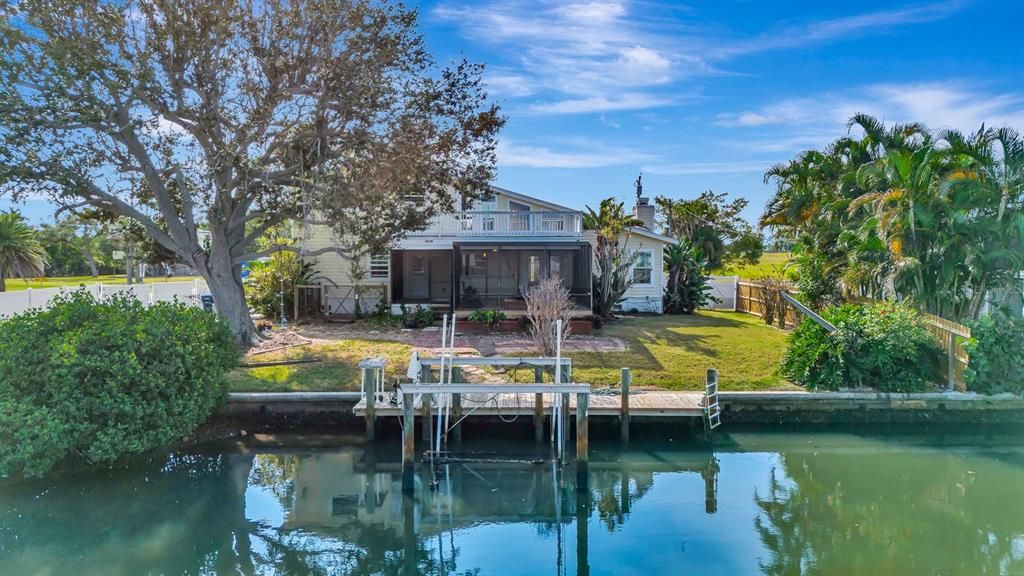 En Venta: $799,900 (3 camas, 3 baños, 2184 Pies cuadrados)