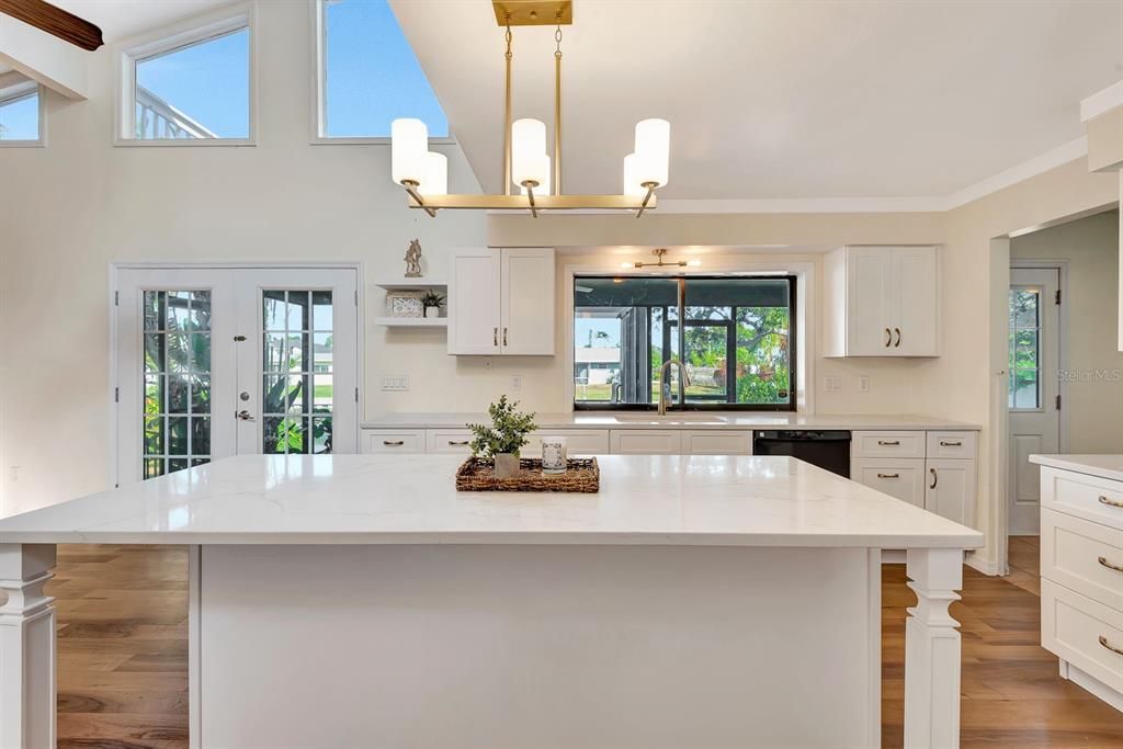 En Venta: $799,900 (3 camas, 3 baños, 2184 Pies cuadrados)