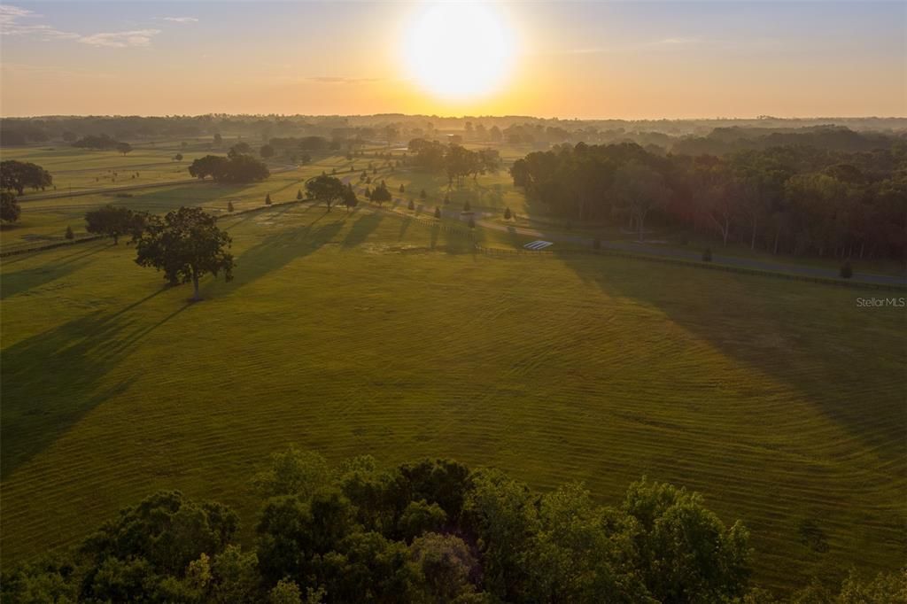 En Venta: $3,177,000 (21.18 acres)