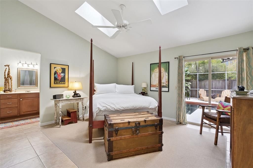 На продажу: $454,900 (3 спален, 2 ванн, 1738 Квадратных фут)