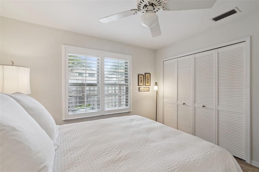 На продажу: $454,900 (3 спален, 2 ванн, 1738 Квадратных фут)