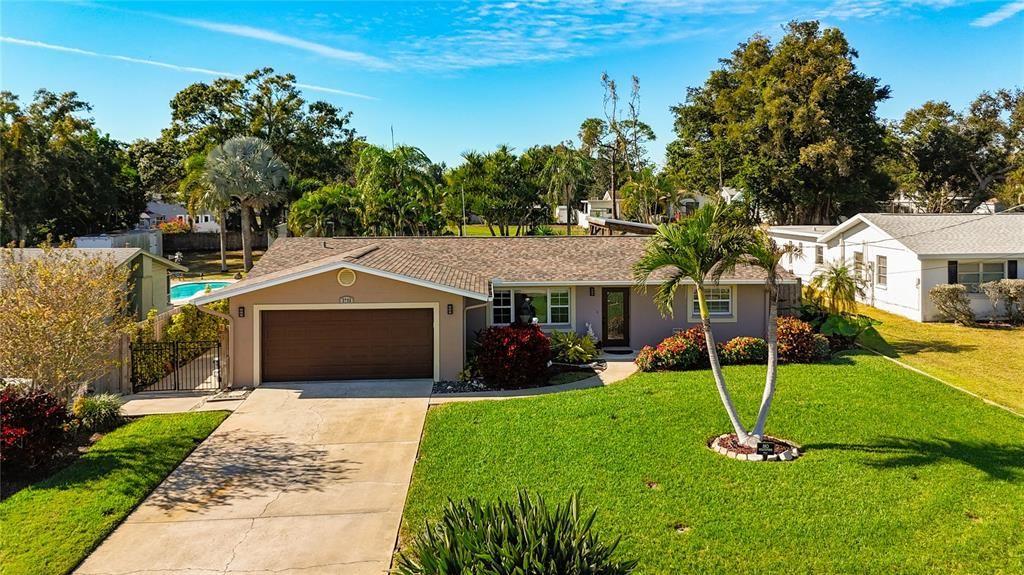 En Venta: $435,000 (3 camas, 2 baños, 1556 Pies cuadrados)