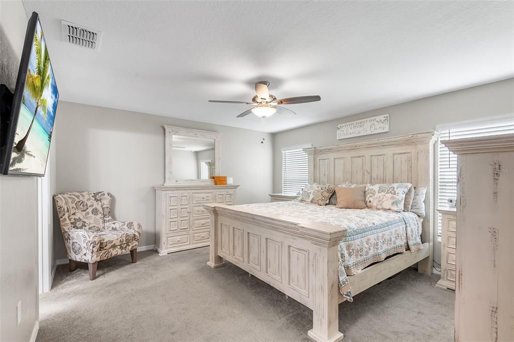 En Venta: $272,000 (3 camas, 2 baños, 1479 Pies cuadrados)