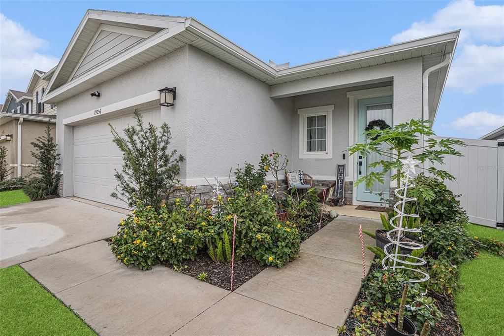 For Rent: $2,500 (3 beds, 2 baths, 1500 Square Feet)