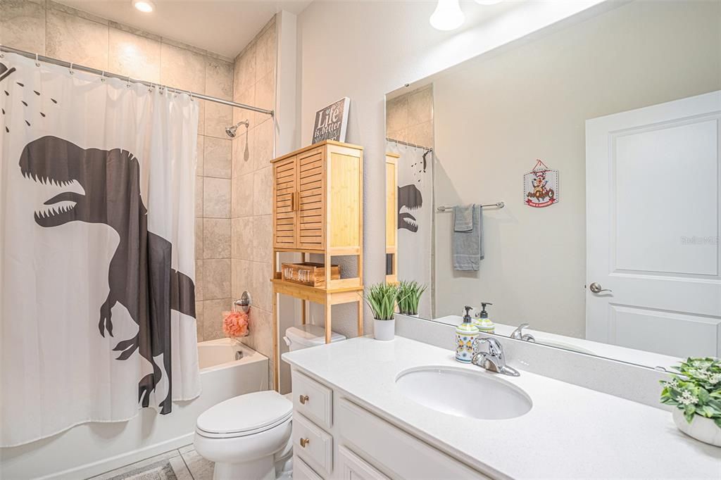 For Rent: $2,500 (3 beds, 2 baths, 1500 Square Feet)