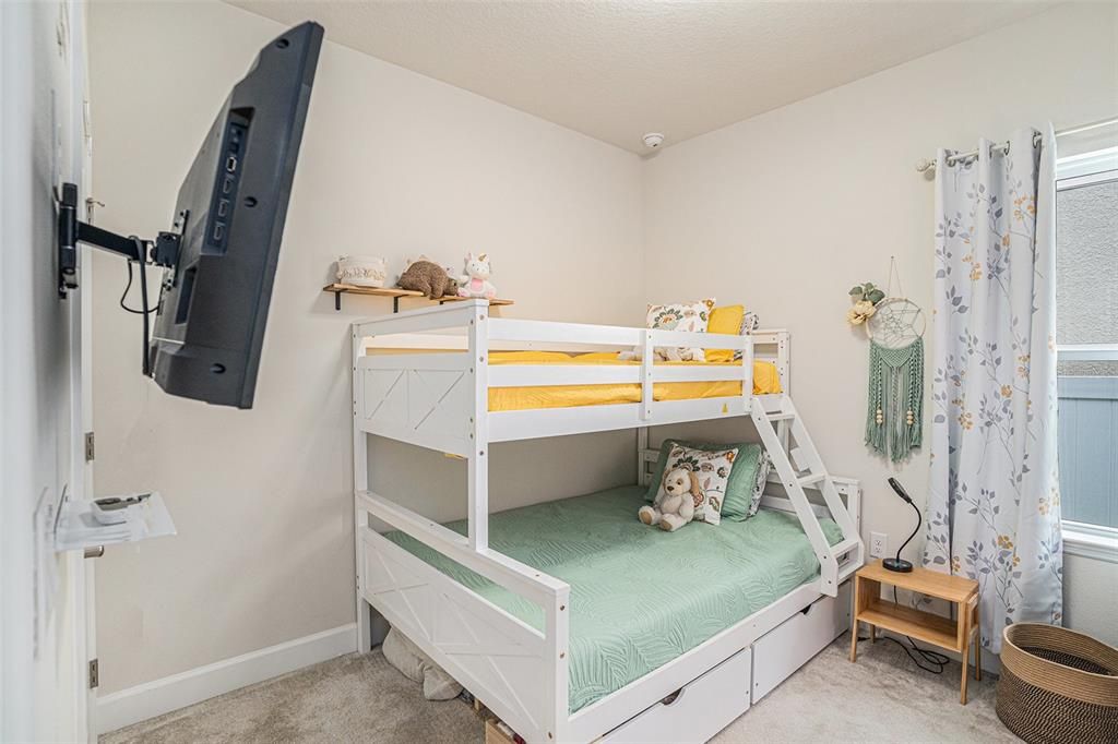 For Rent: $2,500 (3 beds, 2 baths, 1500 Square Feet)