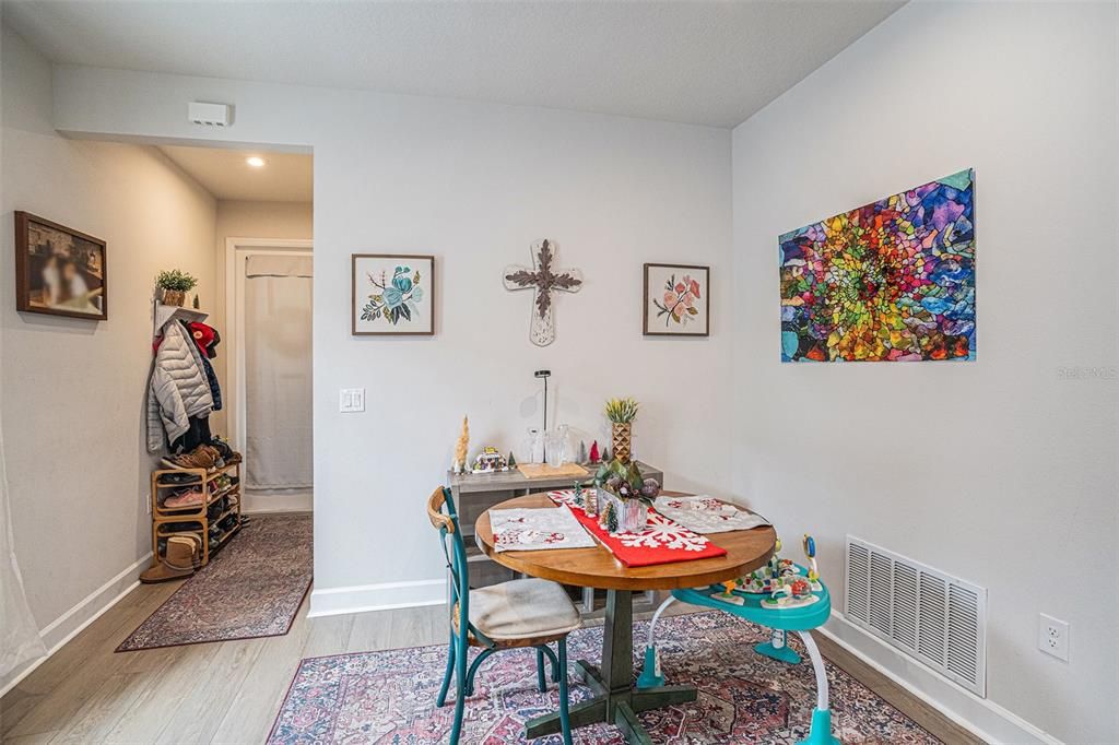 For Rent: $2,500 (3 beds, 2 baths, 1500 Square Feet)