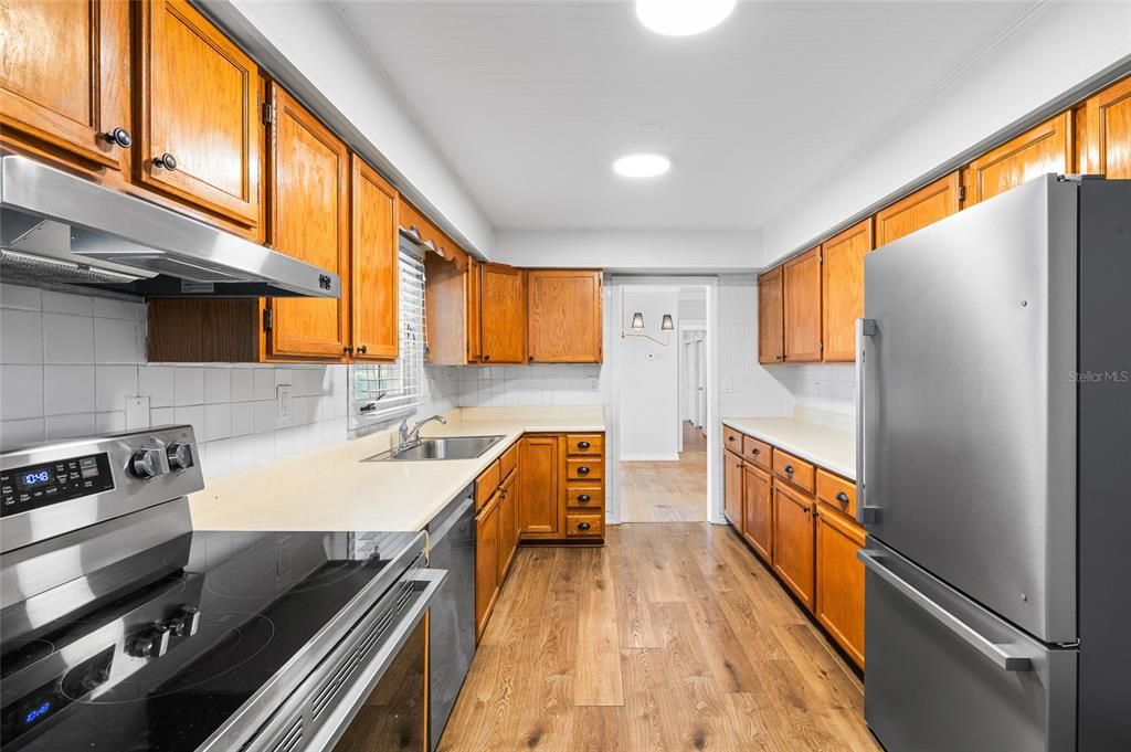 待售: $315,000 (3 贝兹, 2 浴室, 1472 平方英尺)