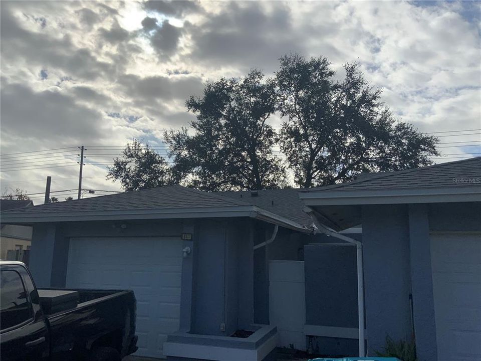 En Renta: $2,000 (5 camas, 4 baños, 2148 Pies cuadrados)