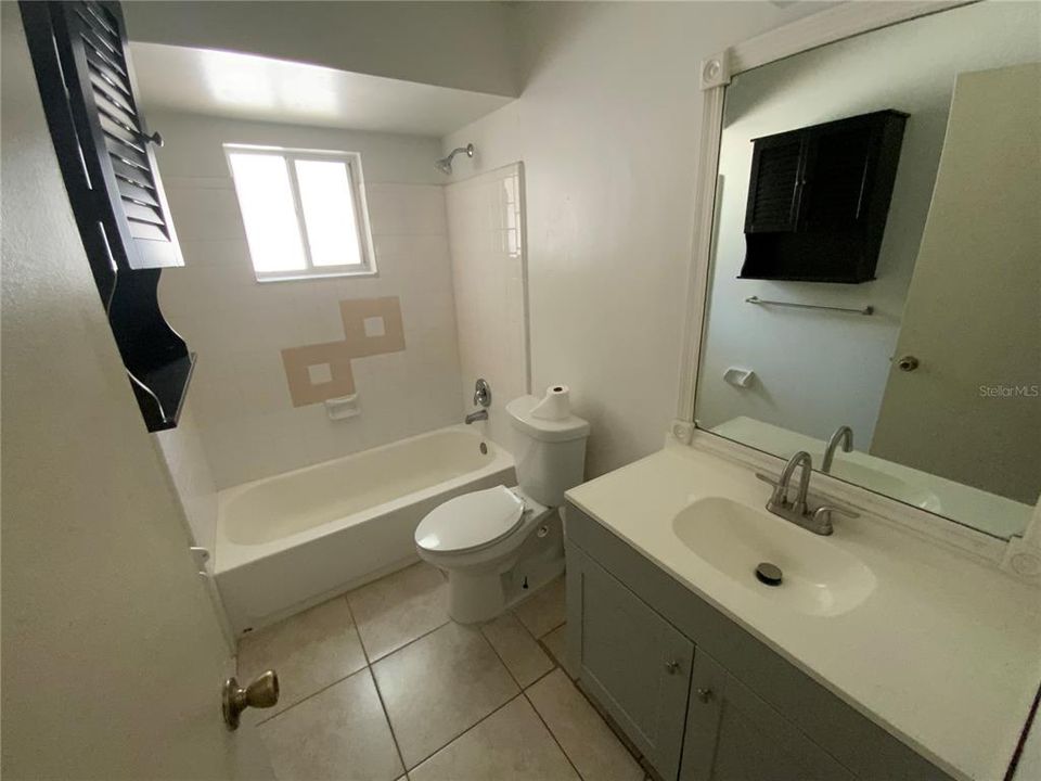 En Renta: $2,000 (5 camas, 4 baños, 2148 Pies cuadrados)