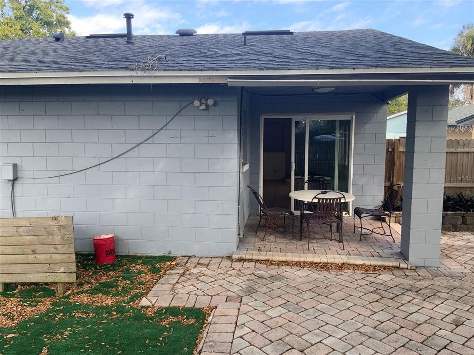 En Renta: $2,000 (5 camas, 4 baños, 2148 Pies cuadrados)