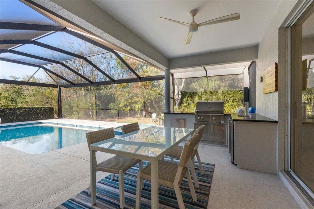 En Venta: $1,140,000 (3 camas, 3 baños, 2505 Pies cuadrados)