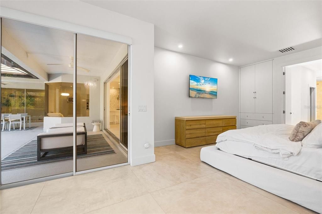 En Venta: $1,140,000 (3 camas, 3 baños, 2505 Pies cuadrados)