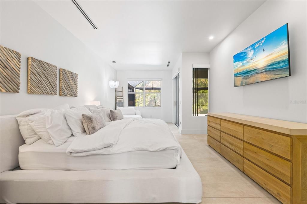 En Venta: $1,140,000 (3 camas, 3 baños, 2505 Pies cuadrados)