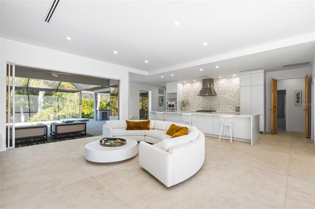 En Venta: $1,140,000 (3 camas, 3 baños, 2505 Pies cuadrados)