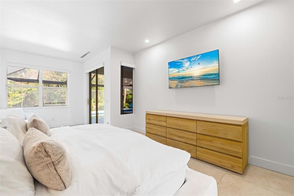 En Venta: $1,140,000 (3 camas, 3 baños, 2505 Pies cuadrados)