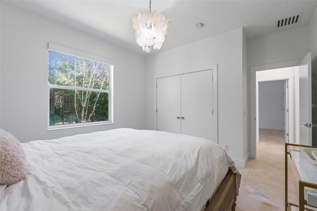 En Venta: $1,140,000 (3 camas, 3 baños, 2505 Pies cuadrados)