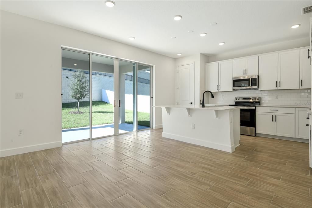 待售: $519,213 (4 贝兹, 3 浴室, 2670 平方英尺)