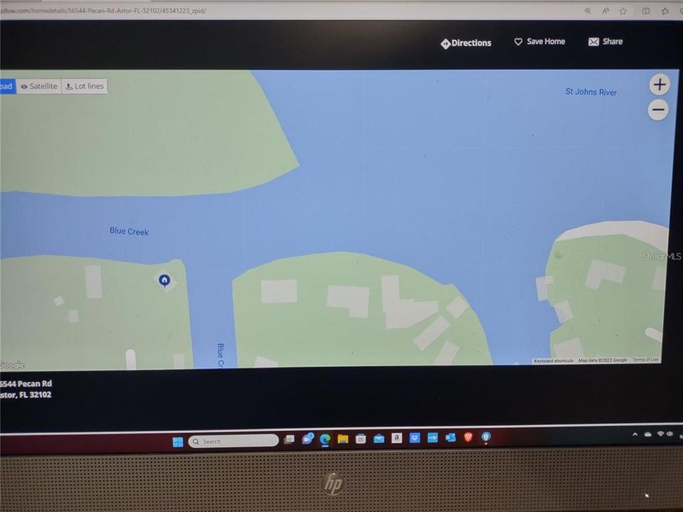 На продажу: $425,000 (0.43 acres)