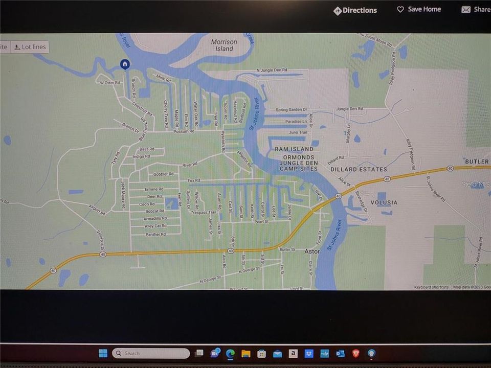 На продажу: $425,000 (0.43 acres)