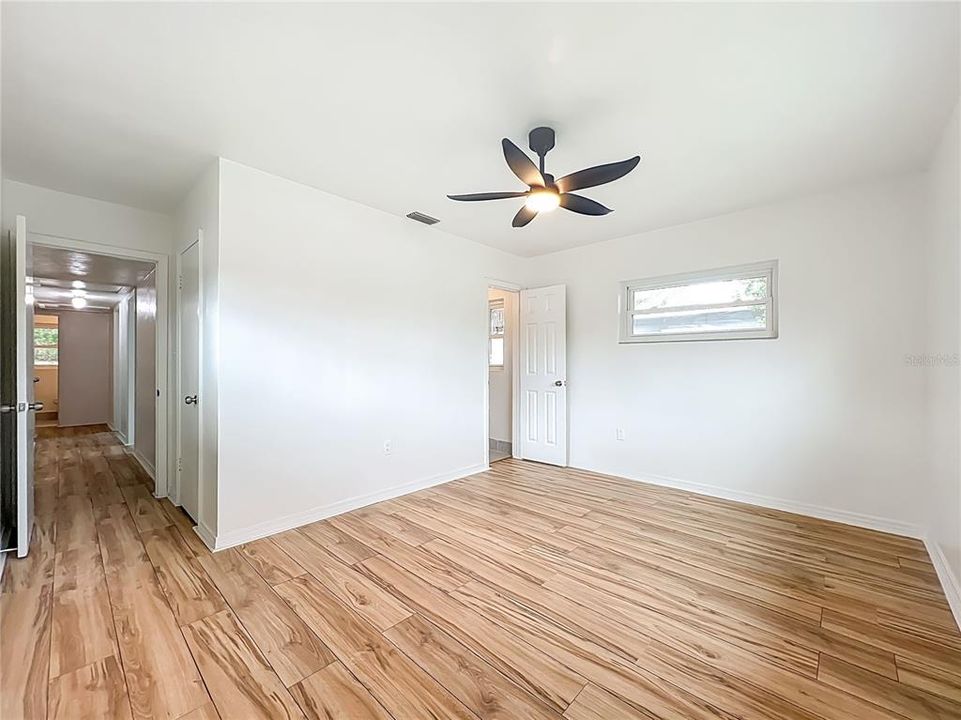 En Venta: $295,000 (3 camas, 2 baños, 1172 Pies cuadrados)